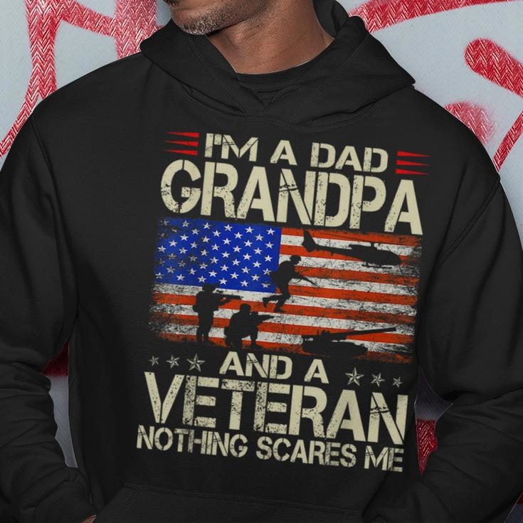 I'm A Dad Grandpa And Veteran Retro Papa Grandpa Hoodie Funny Gifts