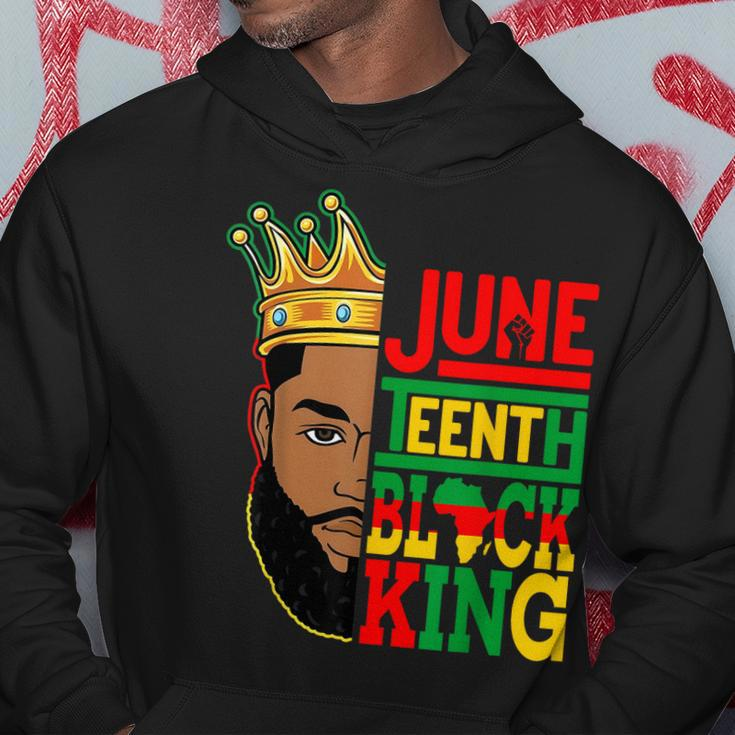 Junenth Black King Melanin Black Dad Fathers Day Men Hoodie Unique Gifts