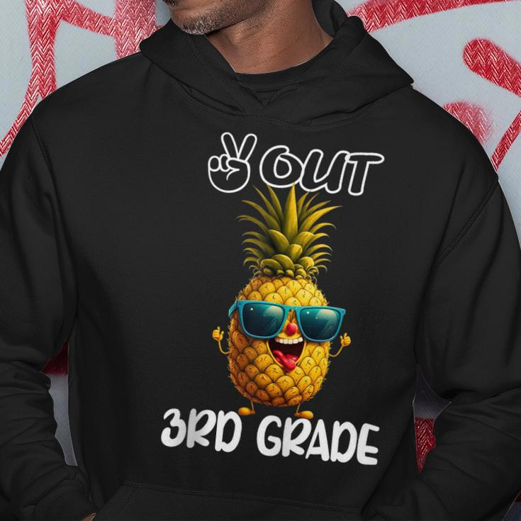 Last Day Of 3Rd Grade Peace Out 3Rd Grade Funny Graduation Hoodie Unique Gifts
