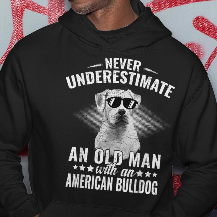 Never Underestimate An Old Man With American Bulldog Dog Hoodie Funny Gifts