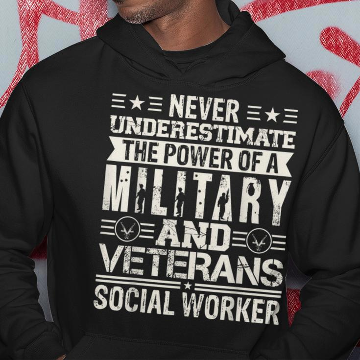 Never Underestimate The Power Of A Military And Veterans Hoodie Funny Gifts
