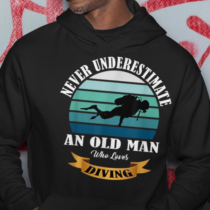Never Underestimate An Old Man Who Loves Diving Hoodie Personalized Gifts