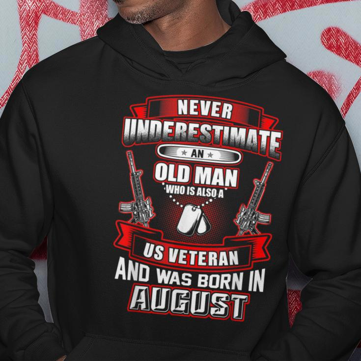 Never Underestimate An Old Us Veteran Born In August Hoodie Funny Gifts