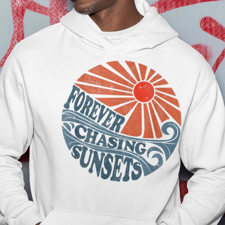 Vintage Forever Chasing Sunsets Retro 70S Beach Vacation Hoodie Funny Gifts
