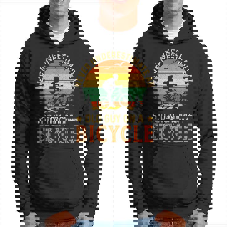 Bike Vintage Never Underestimate An Old Guy On A Bicycle Hoodie