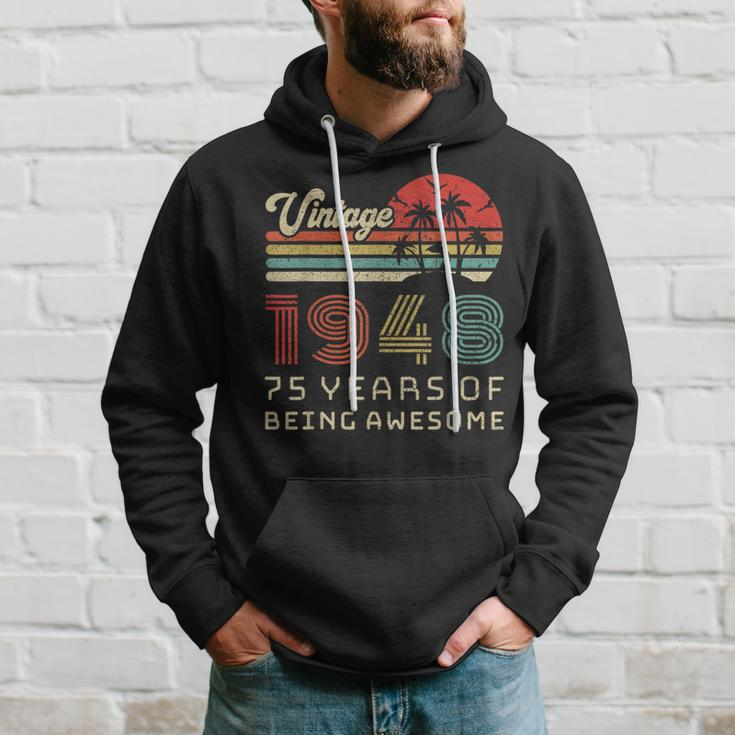 75 Year Old Birthday Vintage 1948 75Th Birthday Hoodie Gifts for Him