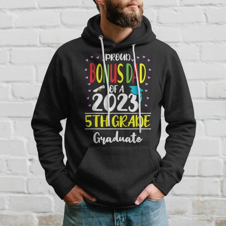 Funny Proud Bonus Dad Of A Class Of 2023 5Th Grade Graduate Hoodie Gifts for Him