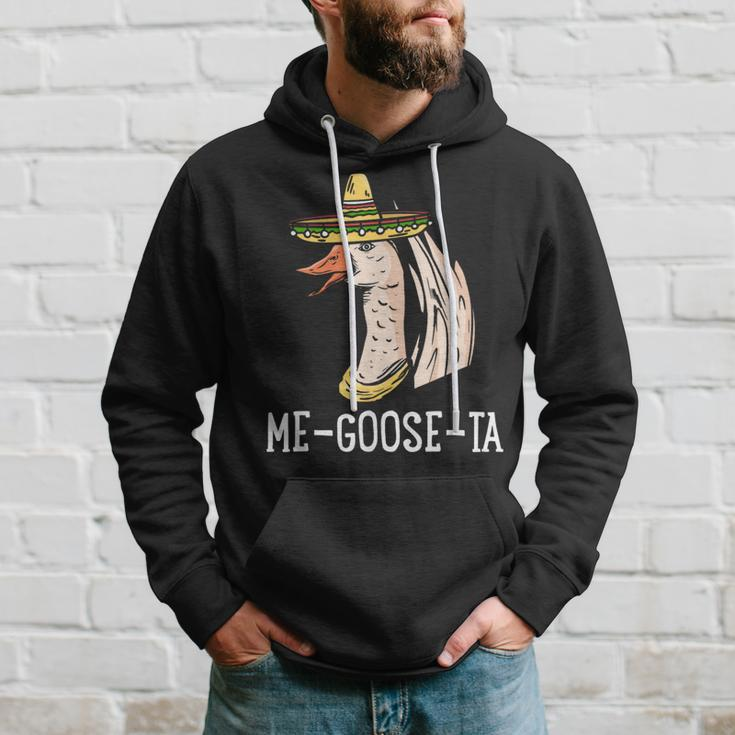 Me Goose-Ta | Spanish Goose Pun | Funny Mexican Hoodie Gifts for Him
