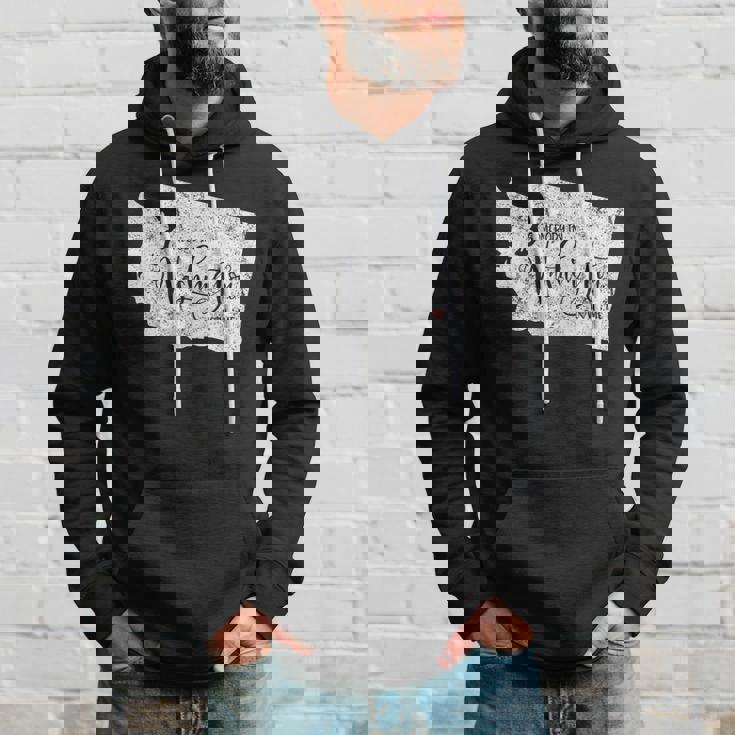 Somebody In Washington Loves Me Weathered Vintage Hoodie Gifts for Him