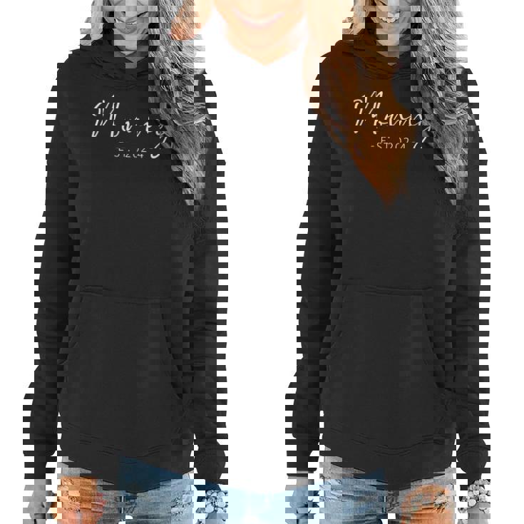 Mommy Est 2024 Promoted To Mom 2024 Mothers Day New Mom Women Hoodie