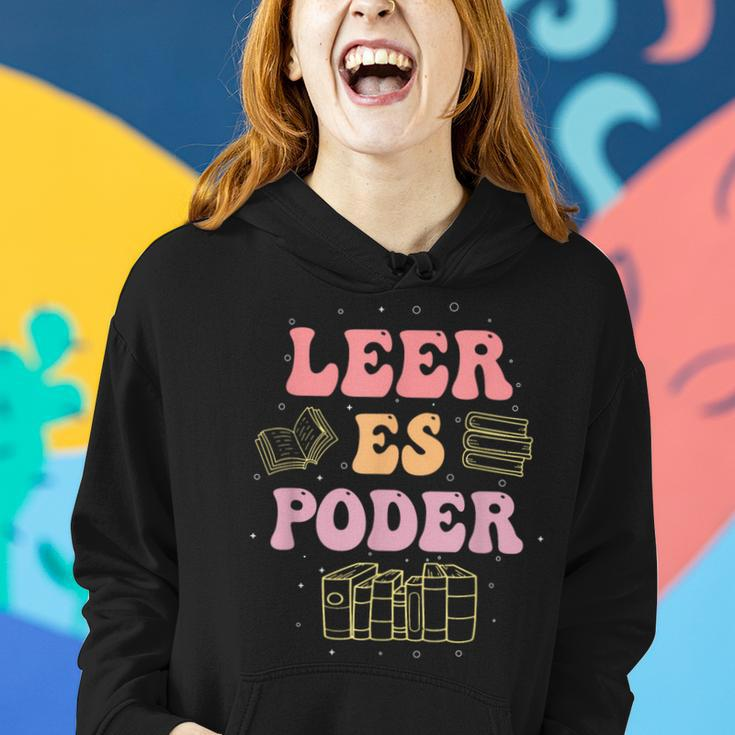 Leer Es Poder Groovy Spanish Teacher Bilingual Maestra Women Hoodie Gifts for Her