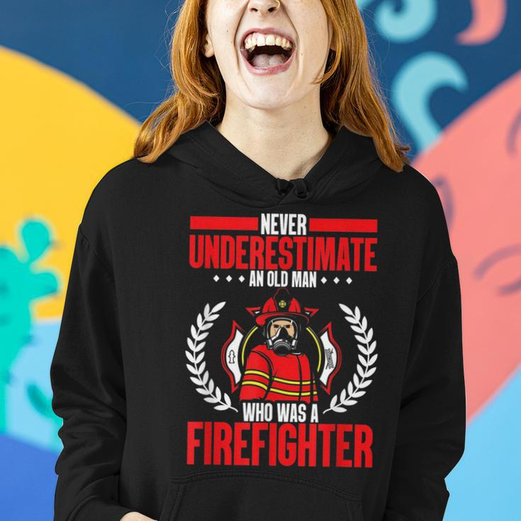 Retired Never Underestimate An Old Man Who Was A Firefighter Gift For Mens Women Hoodie Gifts for Her