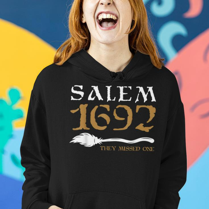 Salem 1692 They Missed One Witch Halloween Women Hoodie Gifts for Her