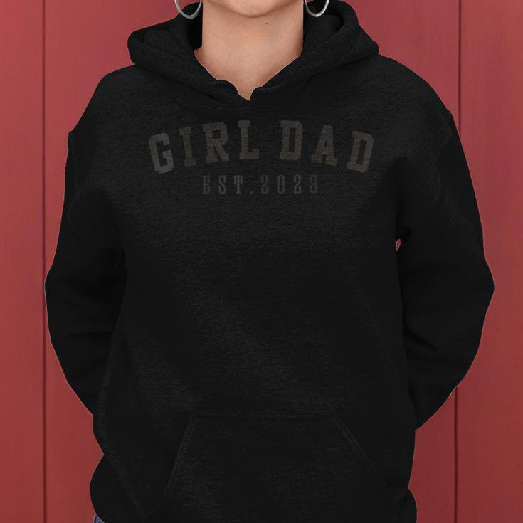 Girl Dad Est 2023 Dad To Be Father's Day New Baby Girl Women Hoodie