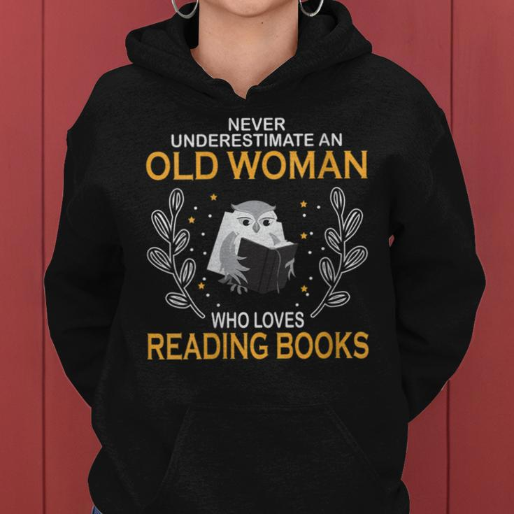 Never Underestimate An Old Lady Who Loves Reading Books Women Hoodie