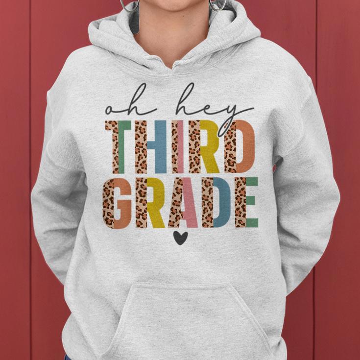 Oh Hey Third Grade Back To School Students 3Rd Grade Teacher Women Hoodie