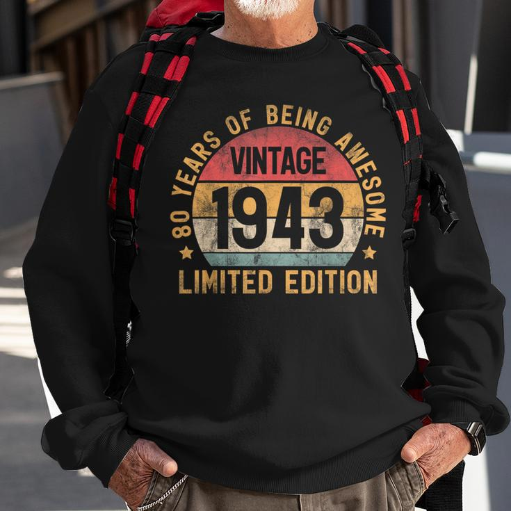 80Th Birthday Vintage 1943 Men Turning 80 Bday 80 Years Old Sweatshirt Gifts for Old Men
