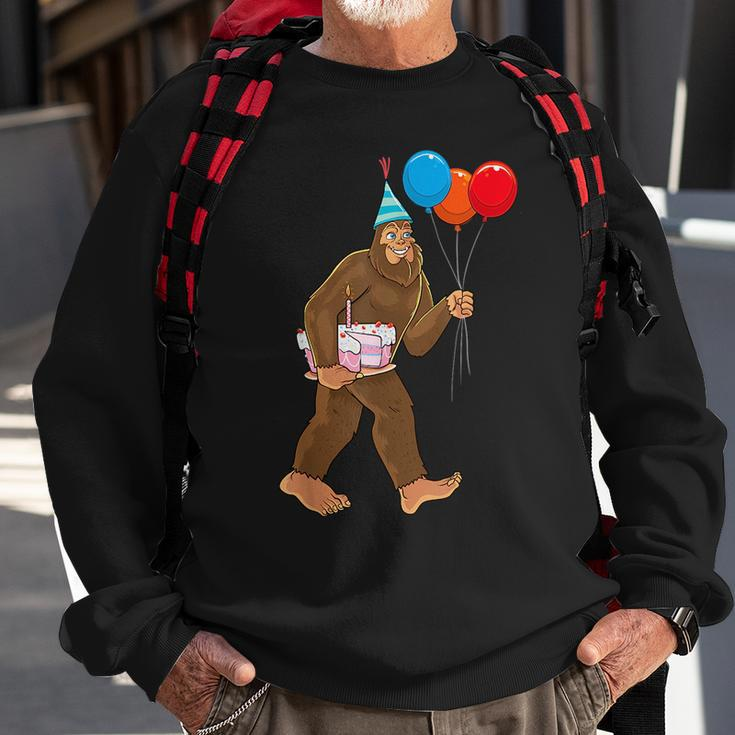 Bigfoot Its My Birthday Party Hat Balloons Boys Sasquatch Sasquatch Funny Gifts Sweatshirt Gifts for Old Men