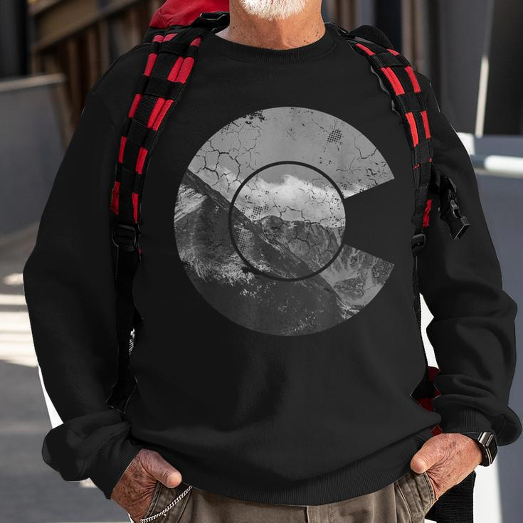 Colorado Mountains Flag Vintage Distressed Sweatshirt Gifts for Old Men