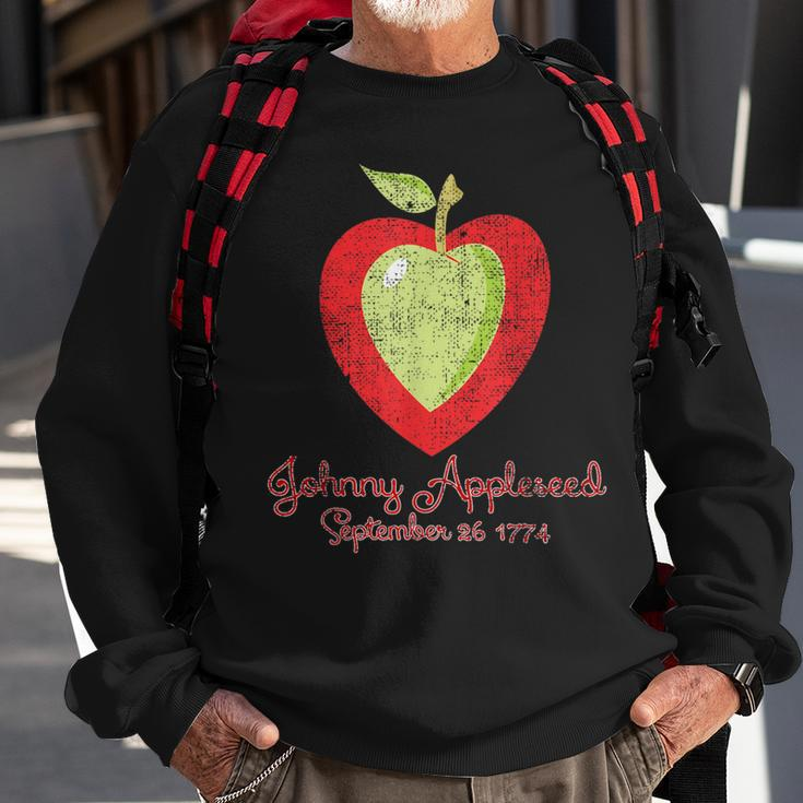 Distressed Johnny Appleseed Apple Tree Farmer Orchard Sweatshirt Gifts for Old Men