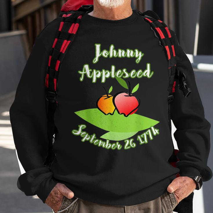 Distressed Johnny Appleseed John Chapman Celebrate Apples Sweatshirt Gifts for Old Men