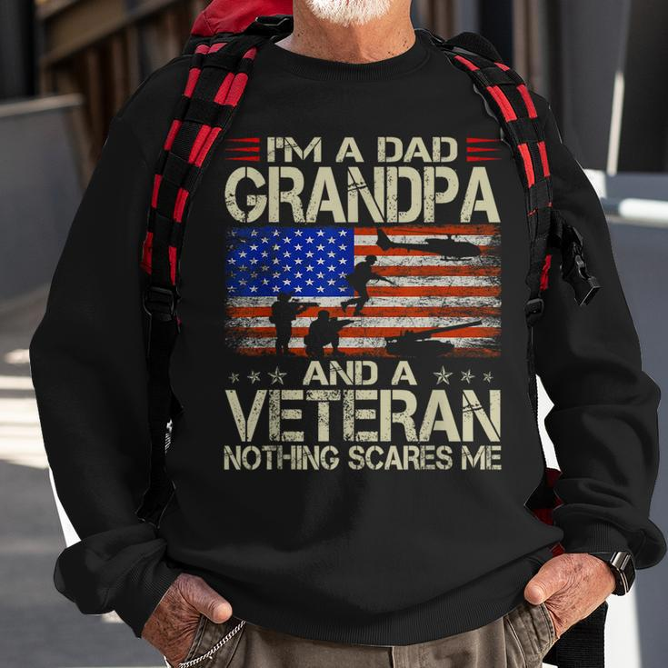 I'm A Dad Grandpa And Veteran Retro Papa Grandpa Sweatshirt Gifts for Old Men