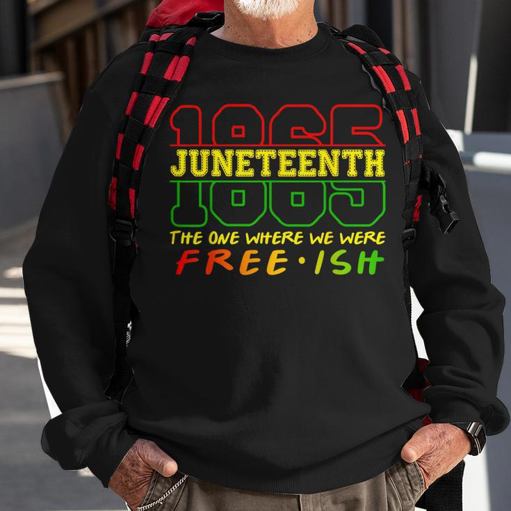 Junenth 1865 Black Pride Celebrating Black Freedom Gifts Sweatshirt Gifts for Old Men