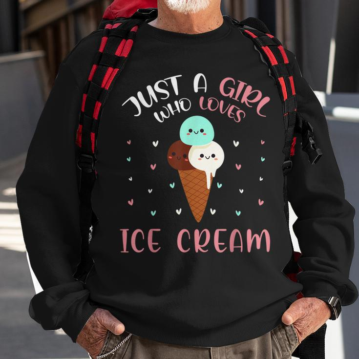 Just A Girl Who Loves Ice Cream Lover Cute Summer Vacation Sweatshirt Gifts for Old Men