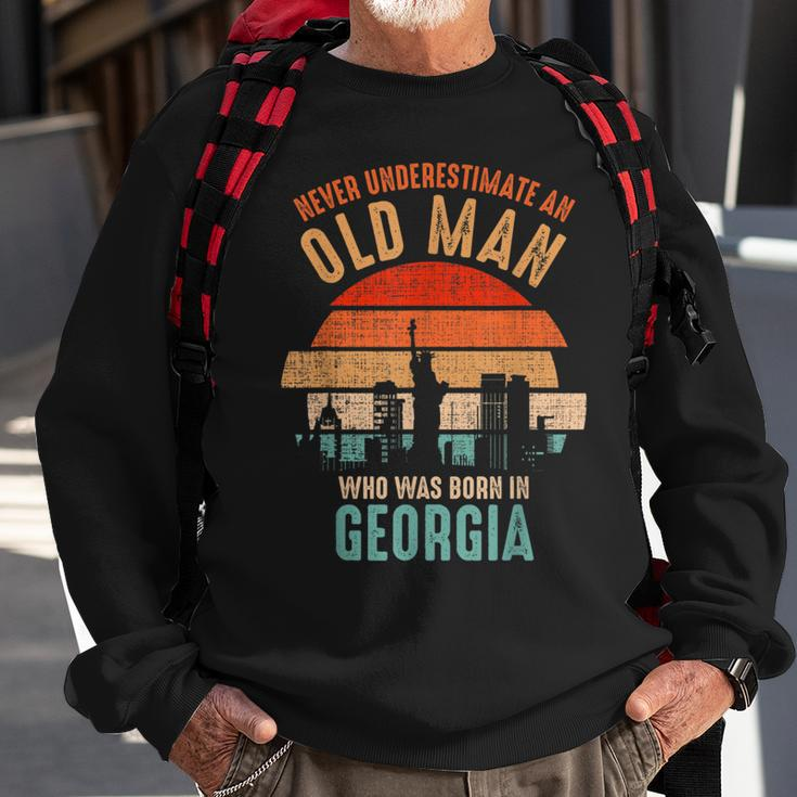 Mb Never Underestimate An Old Man Born In Hawaii Sweatshirt Gifts for Old Men