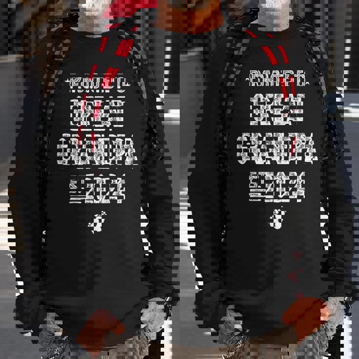 Promoted To Great Grandpa 2024 Soon To Be Great Grandpa Sweatshirt Gifts for Old Men