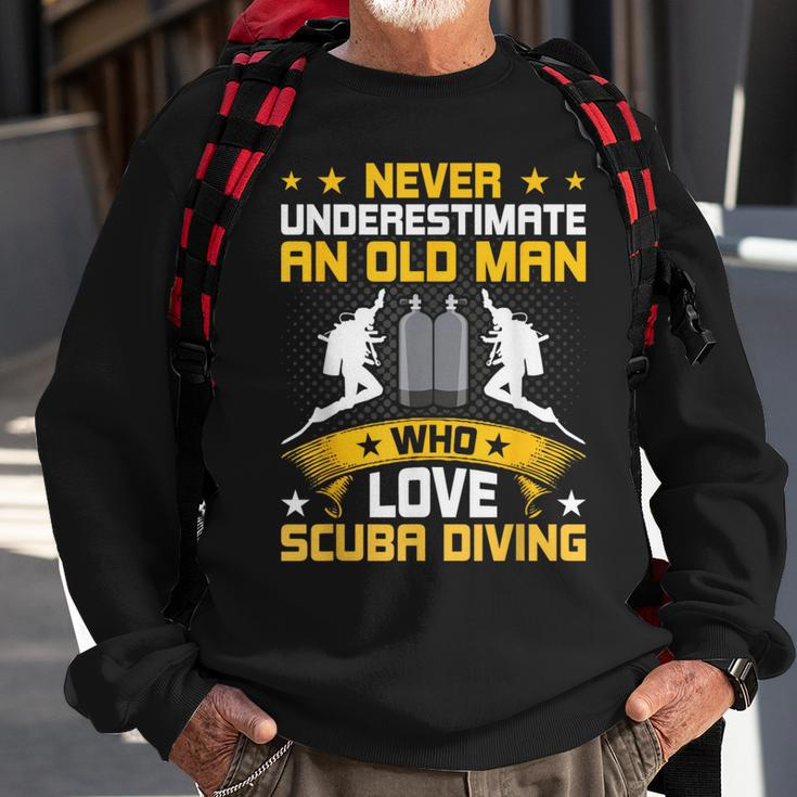 Never Underestimate Old Man Love Scuba Diving Sweatshirt Gifts for Old Men