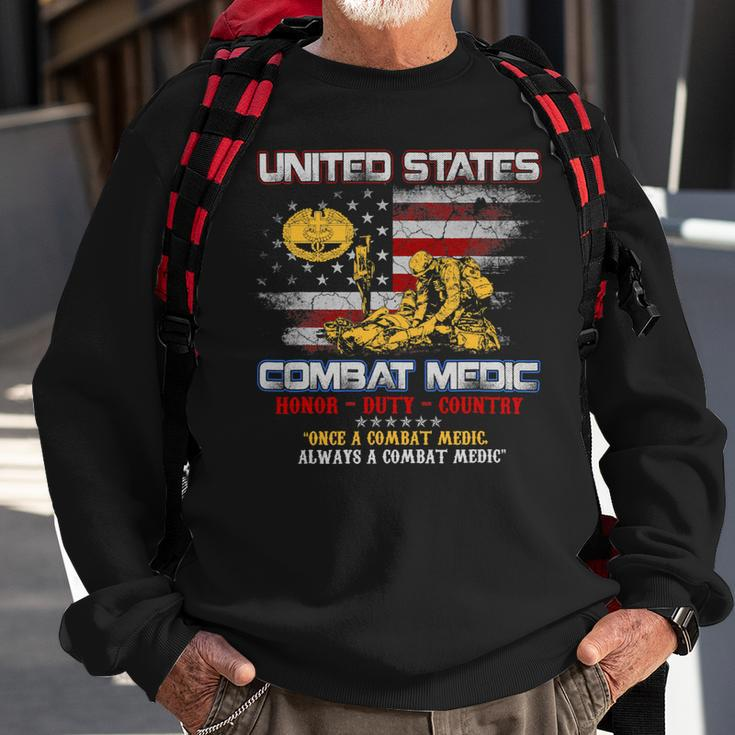Veteran Vets US Army Combat Medic Veteran Vintage Honor Duty Country 153 Veterans Sweatshirt Gifts for Old Men