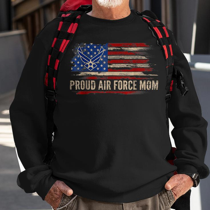 Veteran Vets Vintage Proud Air Force Mom American Flag Veteran Gift Veterans Sweatshirt Gifts for Old Men