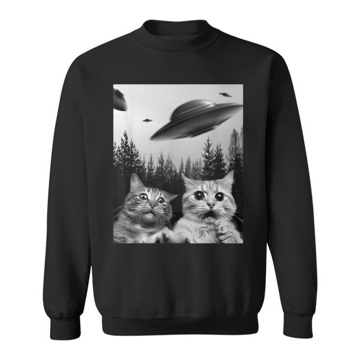 Cat Selfie With Alien Ufo Spaceship Cat Lovers Sweatshirt