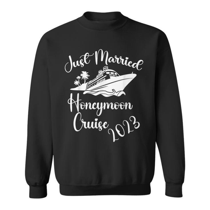 Just Married 2023 Wedding Ring Matching Honeymoon Cruise Sweatshirt