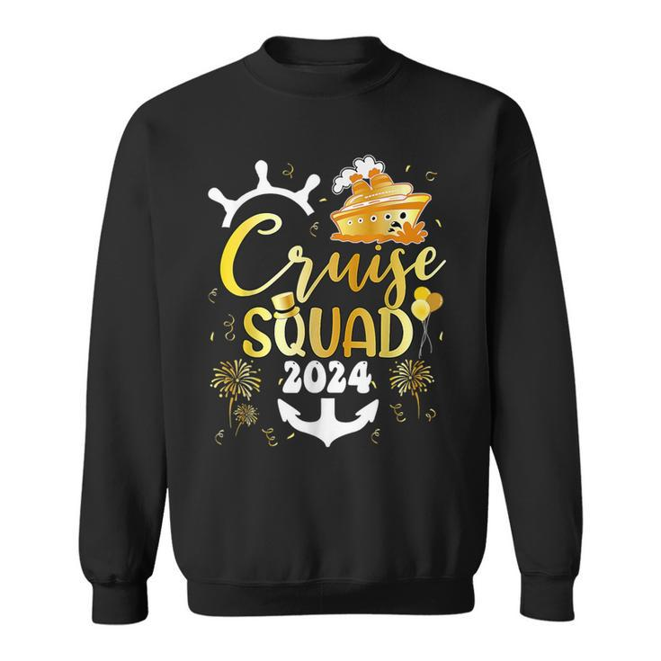 New Year Cruise Squad 2024 Nye Party Family Vacation Trip Sweatshirt