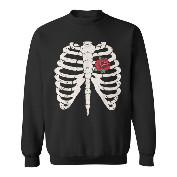 Skeleton Rib Cage Red Rose Heart Vintage Halloween Goth Cute Halloween Funny Gifts Sweatshirt