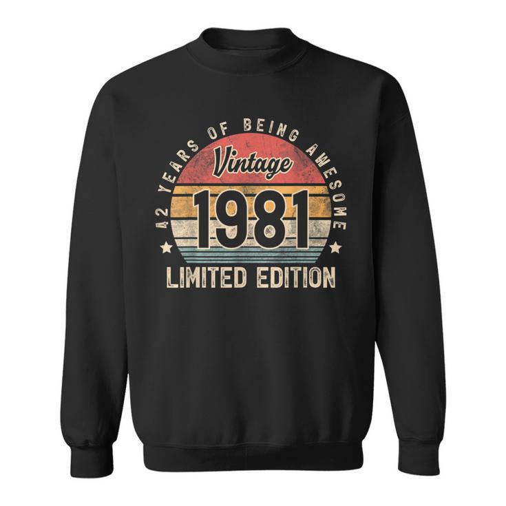 Vintage 1981 42 Year Old Gifts For Man Woman 42Nd Birthday  Sweatshirt