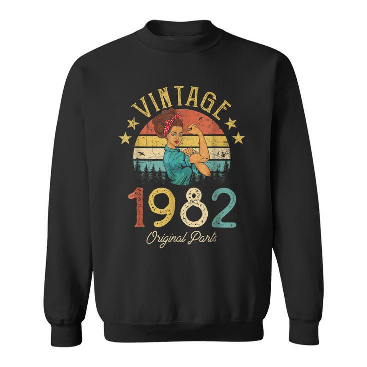 Vintage 1982 Made In 1982 41Th Birthday 41 Years Old Gift  Sweatshirt