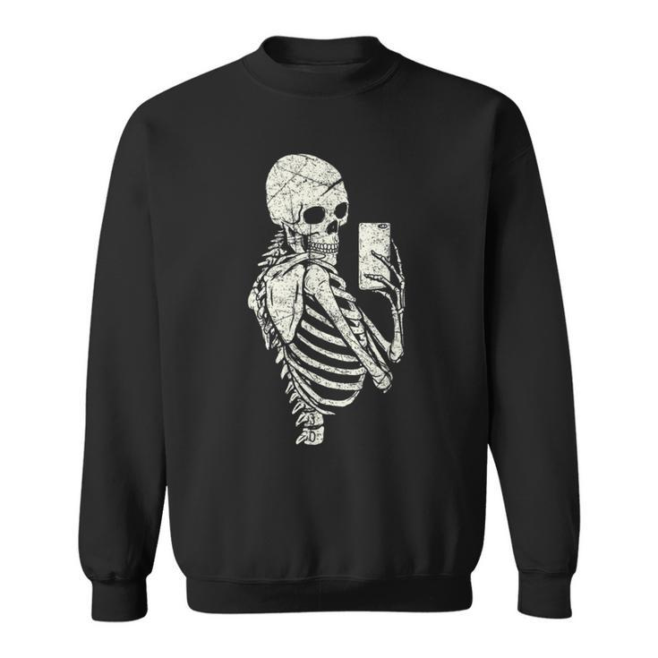 Vintage Halloween Skeleton Selfie Goth Costume Halloween Funny Gifts Sweatshirt