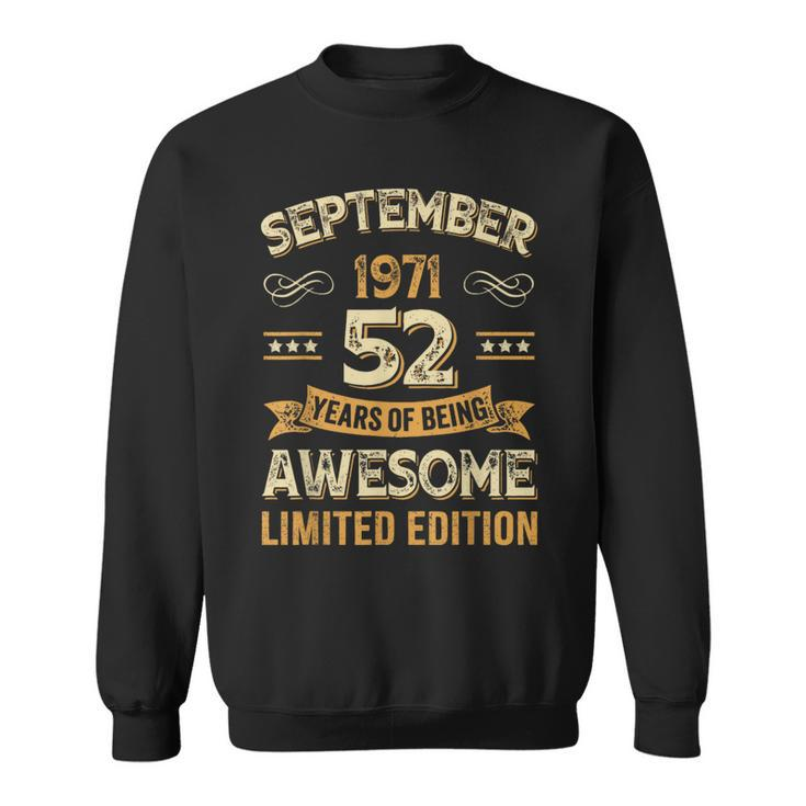 Vintage September 1971 52 Years Old 52Nd Birthday Sweatshirt