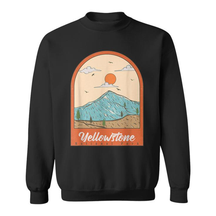 Yellowstone National Park - Throwback Design - Classic  Sweatshirt