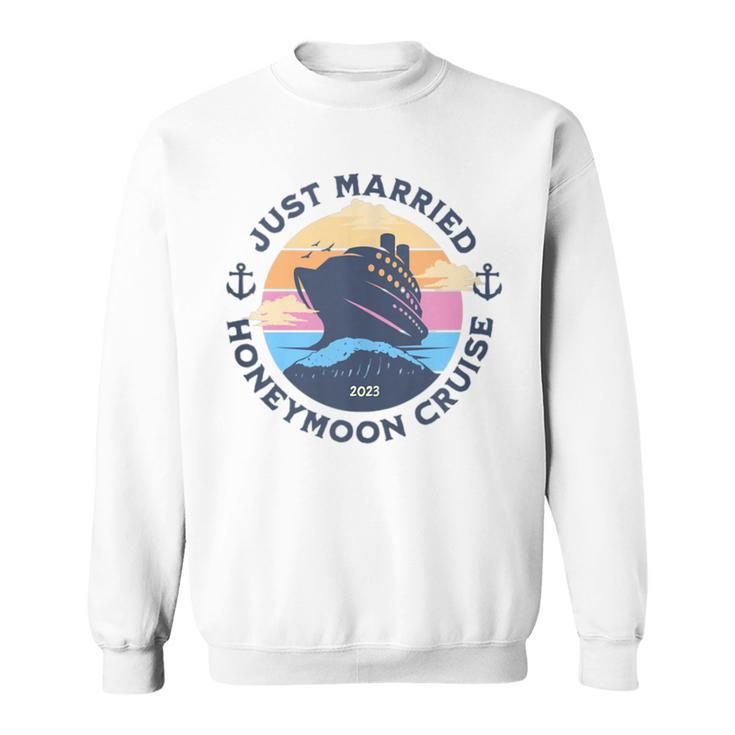 Just Married Honeymoon Cruise 2023 Couple Matching  Sweatshirt