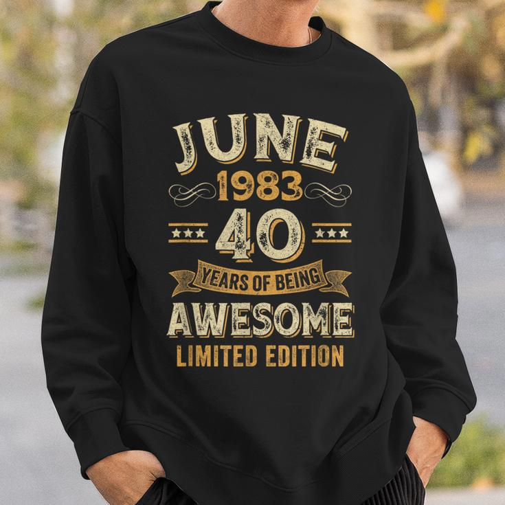 40 Years Awesome Vintage June 1983 40Th Birthday Sweatshirt Gifts for Him