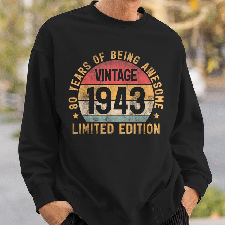 80Th Birthday Vintage 1943 Men Turning 80 Bday 80 Years Old Sweatshirt Gifts for Him