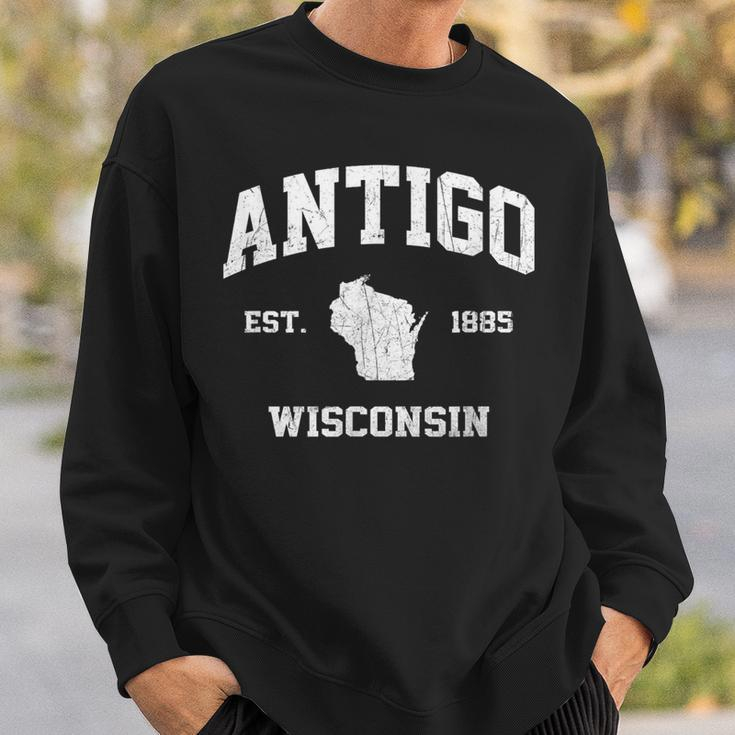 Antigo Wisconsin Wi Vintage State Athletic Style Sweatshirt Gifts for Him
