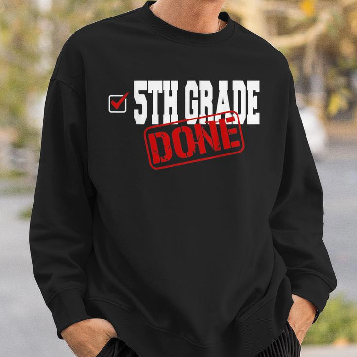 Funny 5Th Grade Done End Of Year - Last Day Of School Youth Sweatshirt Gifts for Him