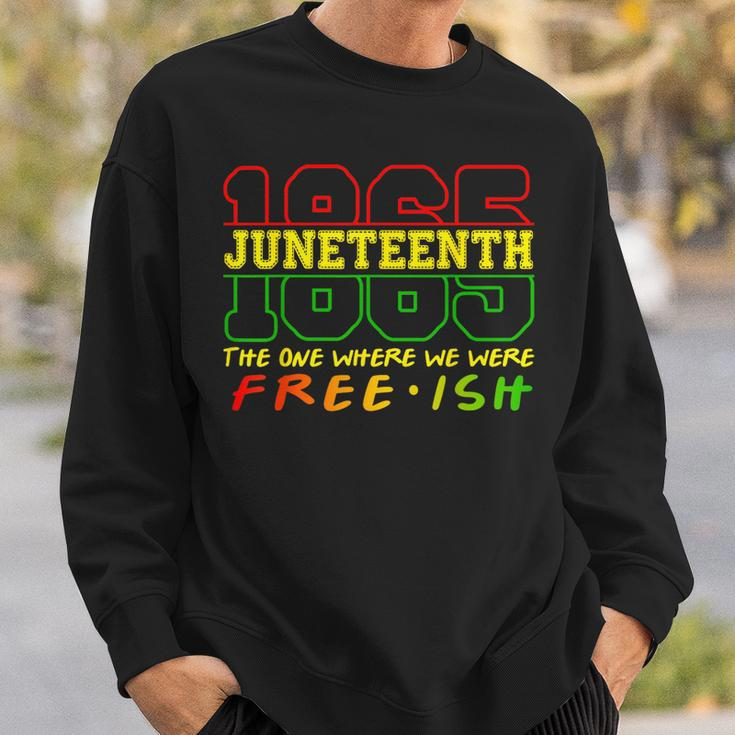 Junenth 1865 Black Pride Celebrating Black Freedom Gifts Sweatshirt Gifts for Him