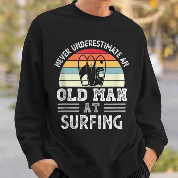 Never Underestimate An Old Man At Surfing Fathers Day Gift For Mens Sweatshirt Gifts for Him