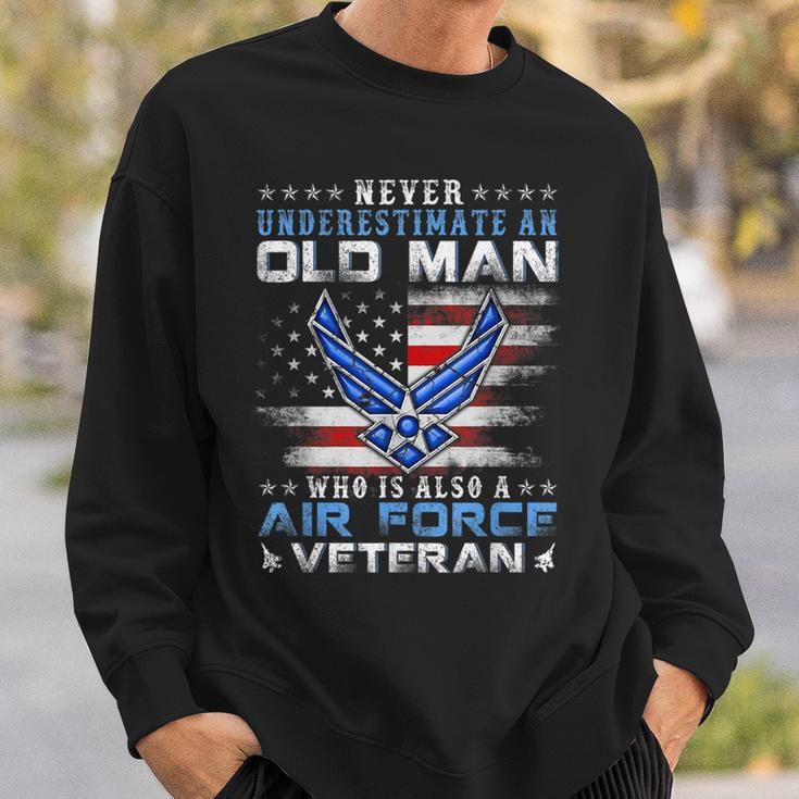 Never Underestimate An Old Man Us Air Force Veteran Vintage Sweatshirt Gifts for Him